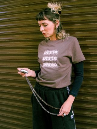 Merchandise Fall25🗿🍂 is out now… T-shirts Longsleeves Oversized tote bag >< Screen print Heavy fabric 100% organic cotton...